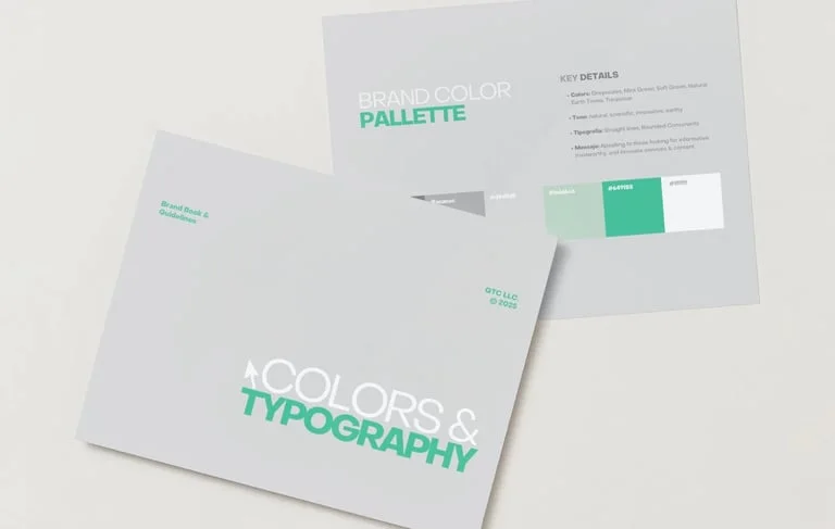 Brand book de QTC, páginas de color y tipografía